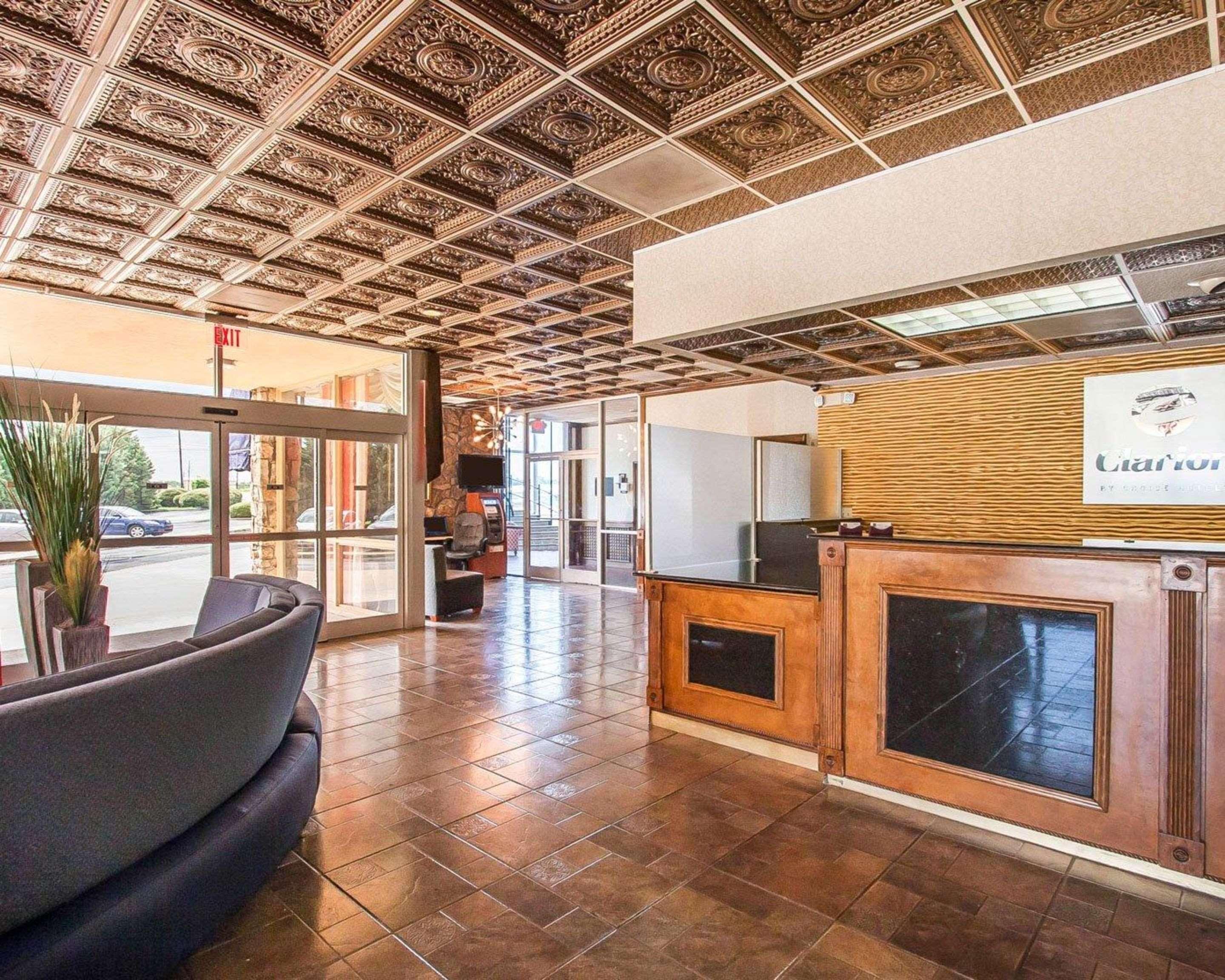 Clarion Inn & Suites University Center Auburn Zewnętrze zdjęcie